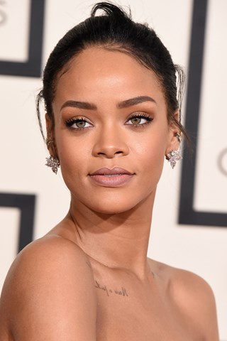 Rihanna Launches Beauty Agency