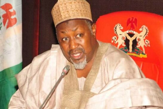 Jigawa Declares 1000 And 500 Old Naira Notes Legal Tender, Threatens Anyone Rejecting Notes