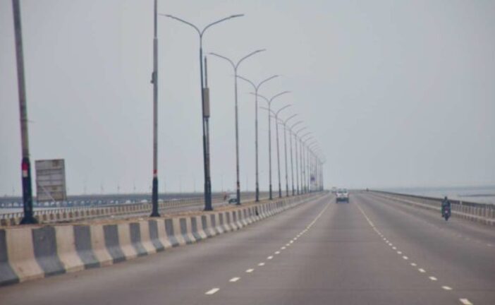 Fashola Mulls Weekend Closure Of Third Mainland Bridge For Repairs