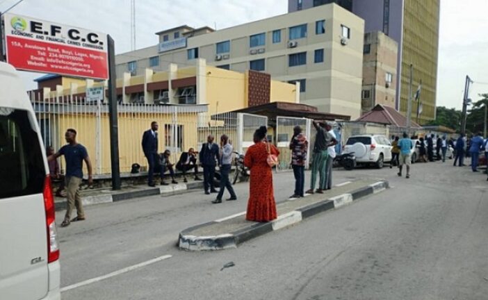BREAKING: DSS Storms EFCC Lagos Office, Blocks Officers’ Access