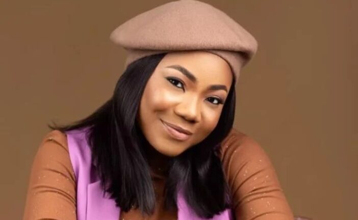 Mercy Chinwo Shines At UK’s Premier Gospel Awards