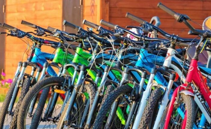 FG Urges Nigerians To Consider Bicycles For Transportation