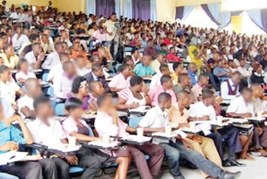 42 Students Get Bursary