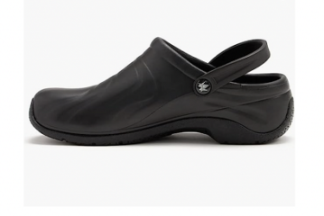 The 8 Best Shoes For Nurses, According To Nurses