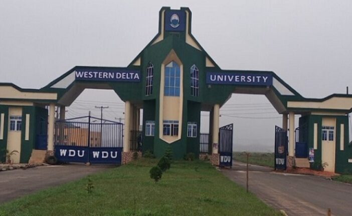 Western Delta Varsity Graduates 426, Confers Honorary Degrees On Emir Of Zaria, Others