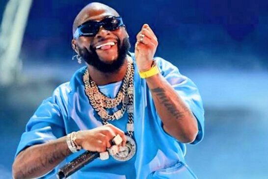 “I Made A Frog Chain For My Twitter Peeps” -Davido