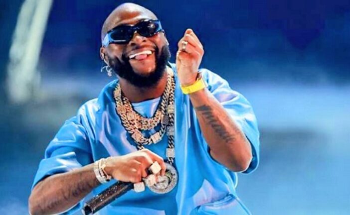 “I Made A Frog Chain For My Twitter Peeps” -Davido