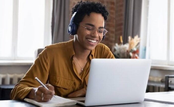 6 Best Ways On How To Earn Money Online For Students
