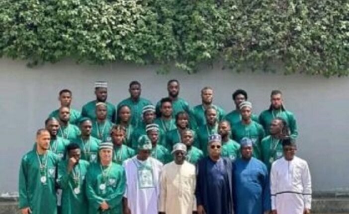 Breaking: Tinubu Rewards Super Eagles With National Award, Plots Of Land, Flats In FCT