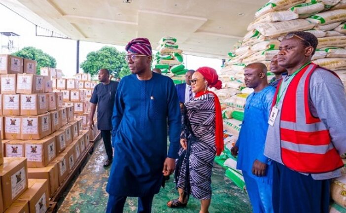 Dangote, Otedola Meet Sanwo-Olu As Dangote Foundation Flags Off Rice Distribution