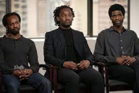 3 Black Men Removed From Plane Over 'Body Odour' Complaint Sue American Airline