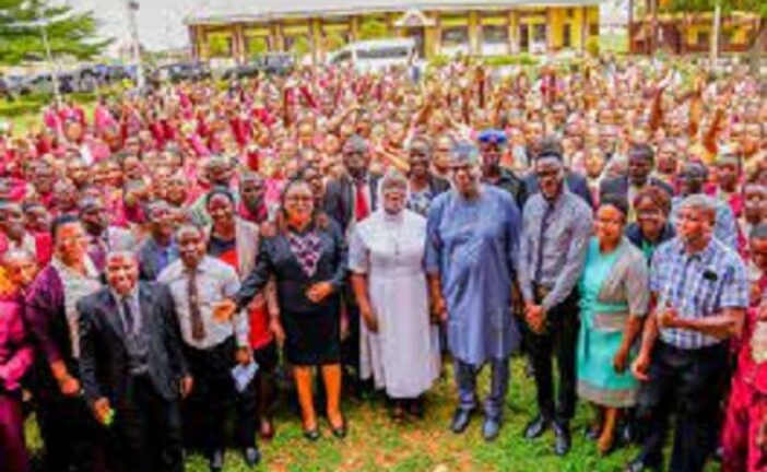 Kwara Gov Abdulrazaq Visits School With 35 UTME Star Performers