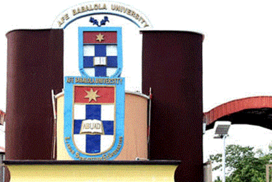 Best Nursing Student Mourns Mother’s Death, Jointly Receives N5.5m From Afe Babalola