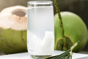 Drinking Coconut Water During Your Period Is A Bad Idea, Here Are 5 Reasons