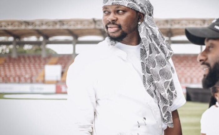 Nigerian Dr Fola David Breaks Guinness World Record For Largest Painting