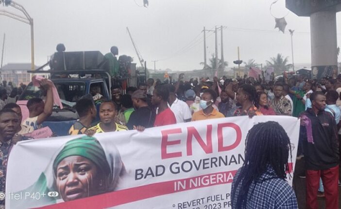 Organisers Suspend #Endbadgovernance Protest In Lagos, Osun