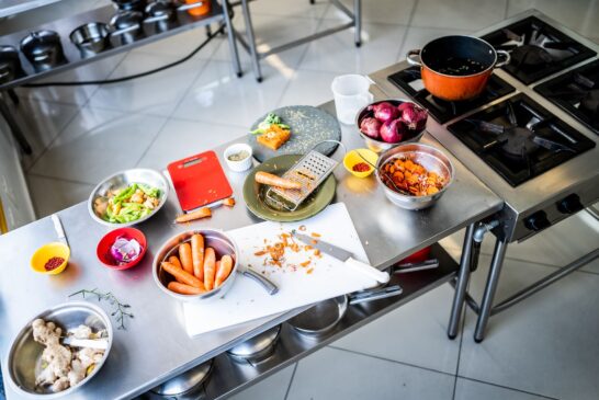 7 Common Kitchen Mistakes That Could Be Making You Sick