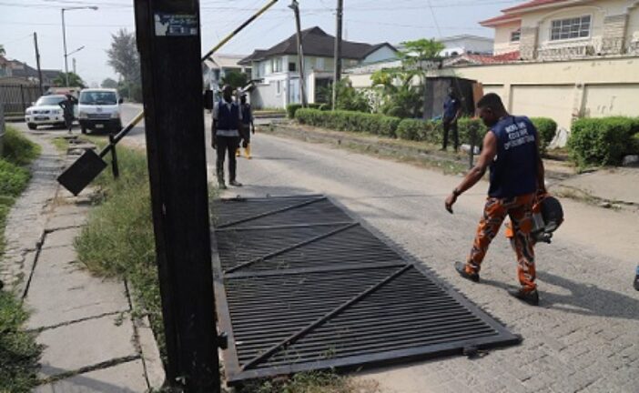 Illegal Barriers, Gated Streets: Lagos Reads Riot Act To Violators, Issues 7-Day Ultimatum