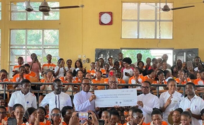 Obi Donates ₦10m To Ebonyi Nursing College