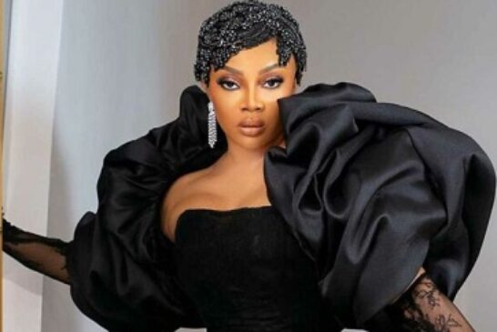 Nothing Wrong With Asking Men To Pay Your Bills – Toke Makinwa Tells Ladies