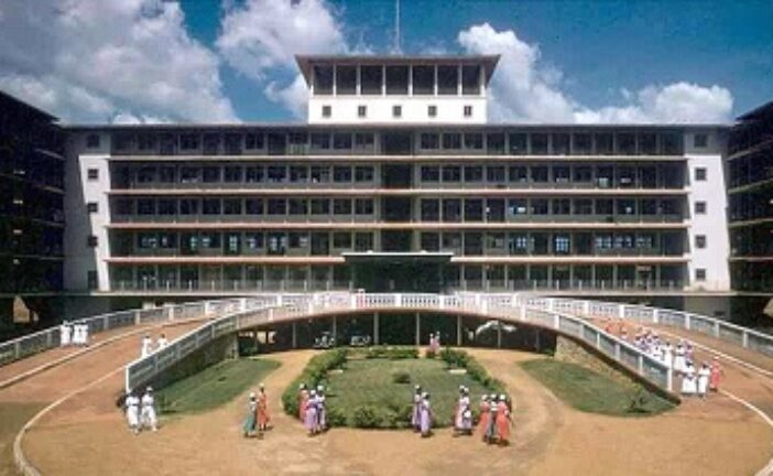 Foundation Honours Best Students