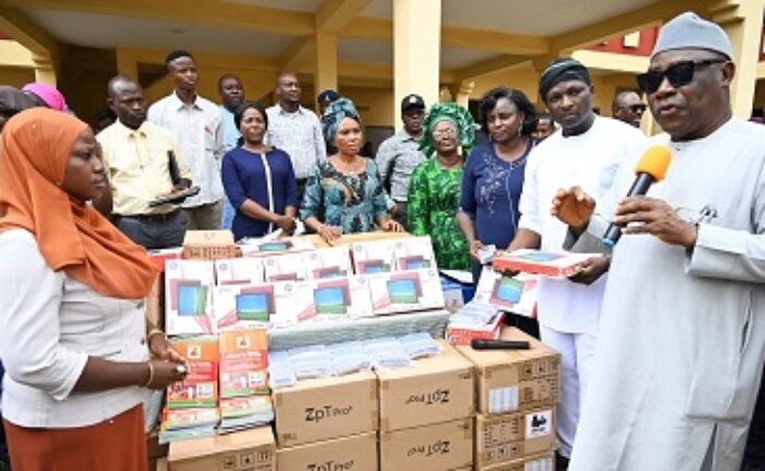 Oyo Govt Distributes 18,000 Tablets To Public School Teachers