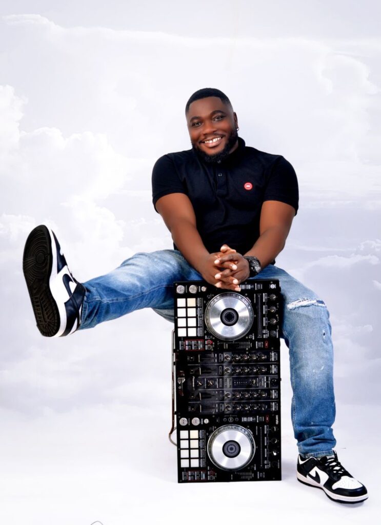 Deejaycruz9ja: Taking Afrobeats to Global Stage