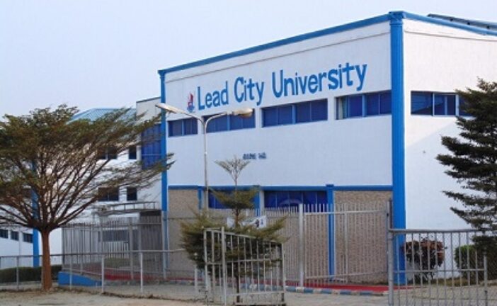 290 Earn First Class At Lead City