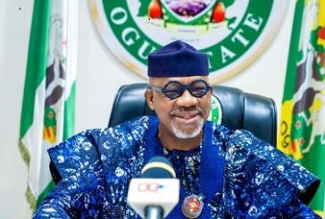 Ogun Gov Awards N8.5m To Top Graduating Students At OOU