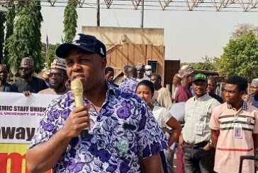 ASUU, Students Protest Niger Govt’s Move To Take Over Varsity Campus