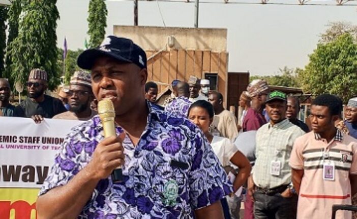 ASUU, Students Protest Niger Govt’s Move To Take Over Varsity Campus