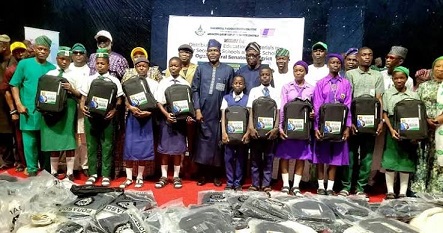 Top SSCE Performers Get Cash, Laptops In Ogun