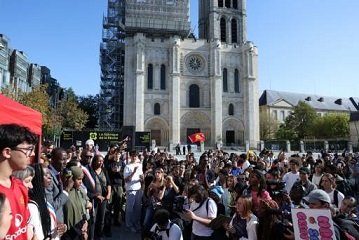 5,000 Arrested As French Unions Back Students For Nationwide Protest