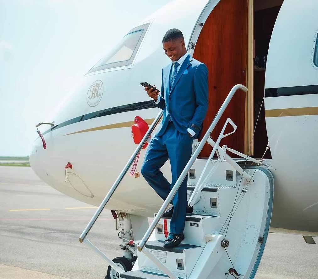 INSPIRATIONAL: How Ola Of Lagos Rose From ₦18,500 Salary To Luxury Influencer